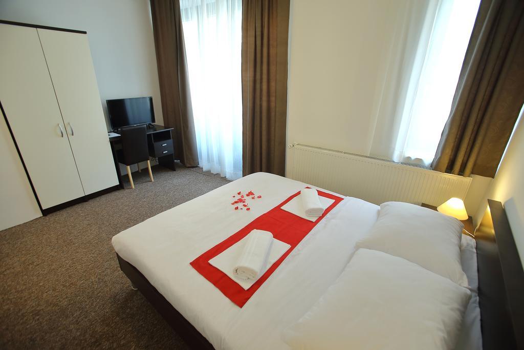 Sobe Oliva Hotel Zagreb Exterior foto